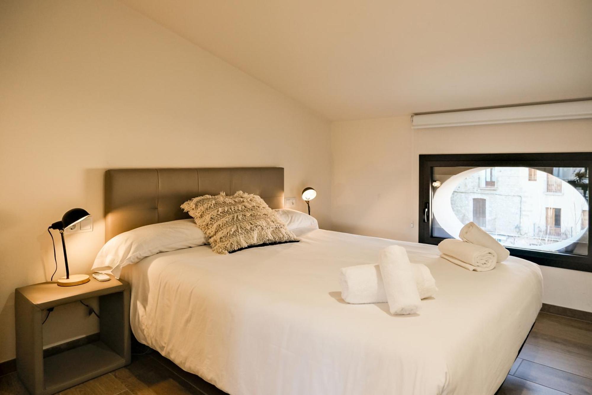 Can Cintet 3 Apartamento Con Terraza En Besalú Exterior foto